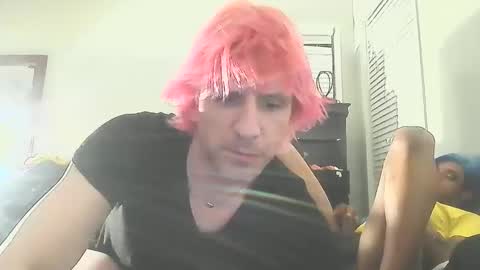 Derrick D. Cunning online show from January 8, 7:34 am