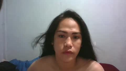 decent0925 online show from April 14, 7:57 am