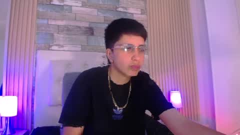 deep_wilder online show from April 21, 3:46 am