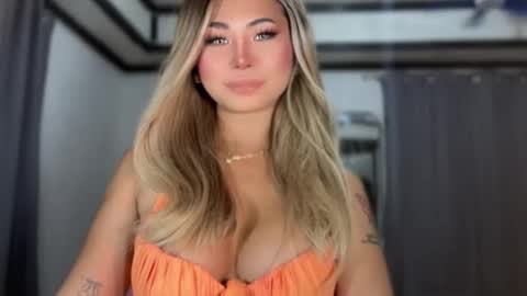 Hello your loving faye 3 online show from January 6, 12:20 pm