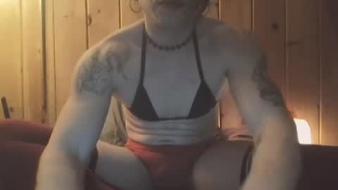 Snapshot of demelzabehr chatting on January 9, 3:36 am Frankie online show from January 9, 3:36 am