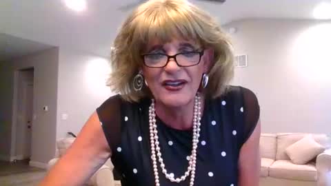 dianeheels online show from June 24, 2:04 pm