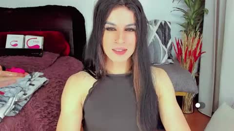 difiortiffany online show from March 12, 3:24 am