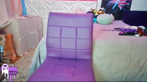 Jade Divyne online show from December 9, 12:12 am