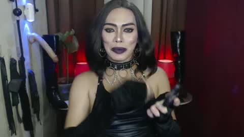 diana online show from April 24, 4:37 am