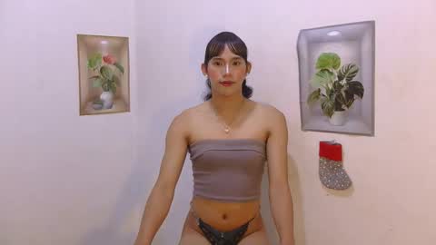 dy_namite online show from February 28, 6:58 pm