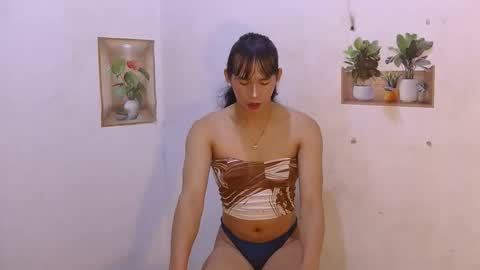 dy_namite online show from April 23, 6:54 pm