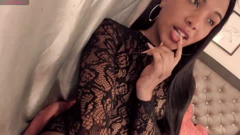 ebonyskinn online show from January 11, 8:33 am