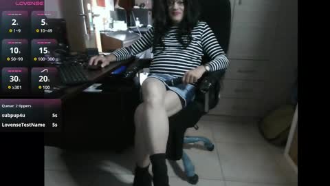 efi_crossou online show from November 4, 11:48 pm