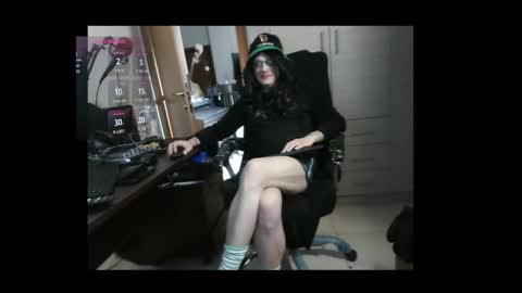 efi_crossou online show from March 20, 12:00 am