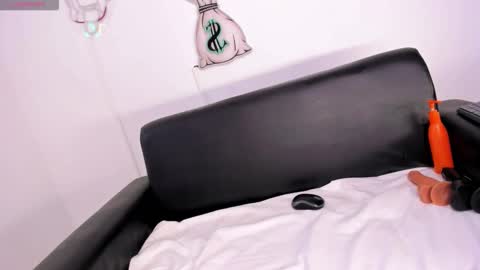 eileenn tanihara online show from September 19, 5:19 pm