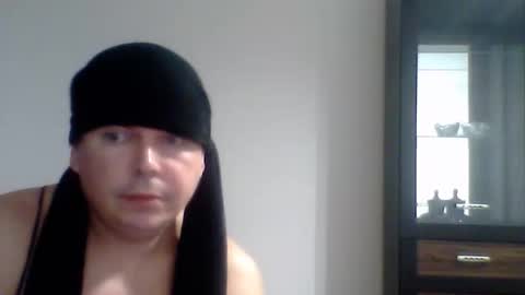 Snapshot of ella1982sexyh chatting on October 21, 6:42 pm ella1982sexyh online show from October 21, 6:42 pm