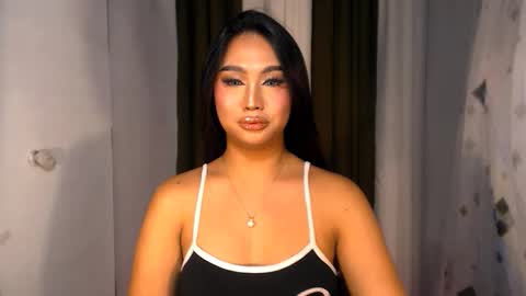 ellie online show from December 3, 7:07 pm