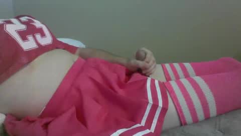 Snapshot of ellyjellybean chatting on September 23, 6:14 pm ellyjellybean online show from September 23, 6:14 pm