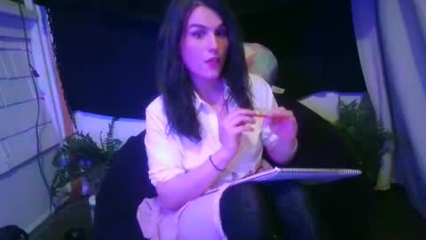 Snapshot of embers_of_eternity chatting on December 6, 2:08 am Ellie online show from December 6, 2:08 am