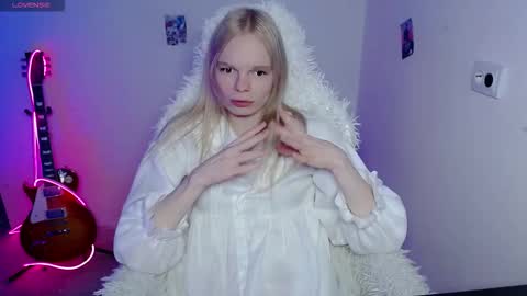 Lia online show from February 5, 7:19 pm