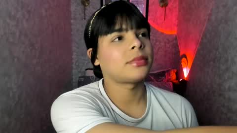 emily_rosue_ online show from July 19, 3:44 am