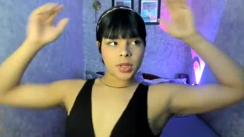 emily_rosue_ online show from July 21, 1:41 am