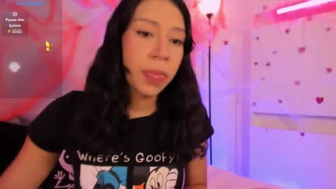 emmaclark_1 online show from October 2, 8:41 pm