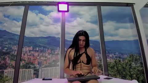 emmascarl online show from June 4, 6:38 am