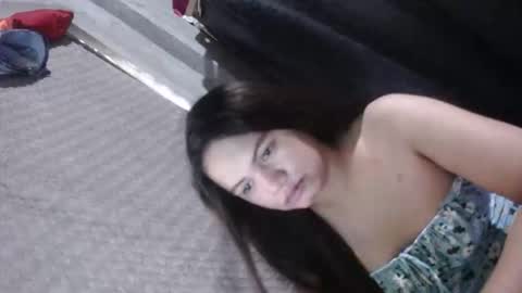 empressrheo online show from December 4, 4:05 am