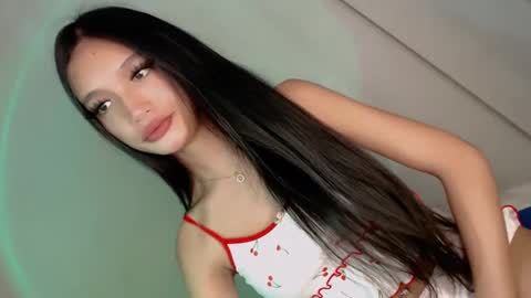 Elisa online show from February 7, 10:09 pm