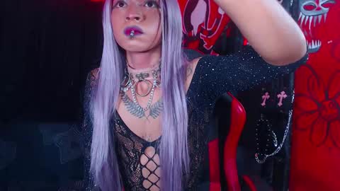 eve dark online show from September 19, 12:22 pm