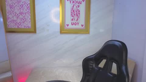 Hi Stream 1000pm to 600am online show from April 11, 6:30 am