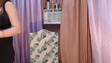 exoticbabes online show from April 15, 4:29 am