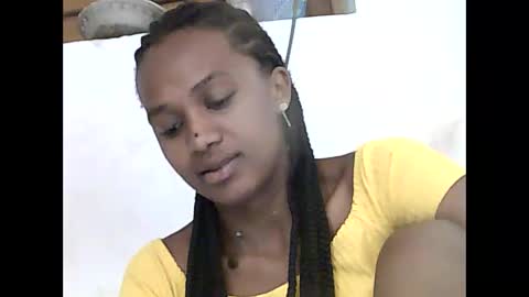 Snapshot of falielyse chatting on October 13, 12:28 pm falielyse online show from October 13, 12:28 pm
