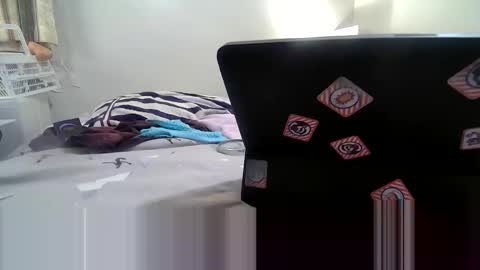 felicitybliss29 online show from April 8, 9:54 am