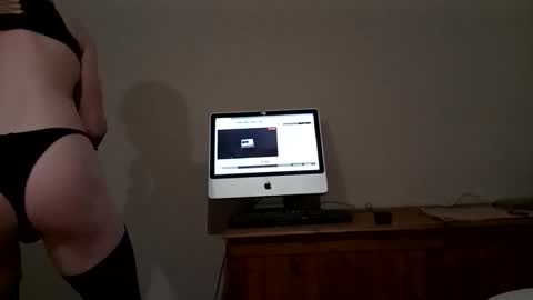felicityfrostCD online show from March 4, 9:31 pm