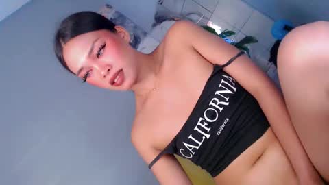 Suzy online show from March 25, 5:39 pm