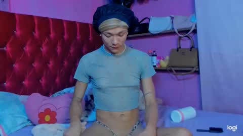 Flower weed online show from April 12, 7:45 am