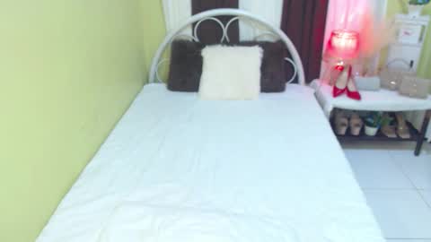 Freakyzae online show from November 28, 2:35 am