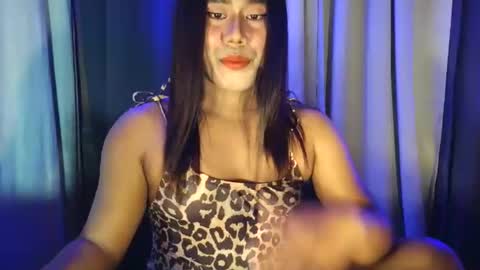 fullof_cums online show from September 13, 3:12 am