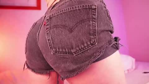 Bunny online show from February 10, 11:45 pm