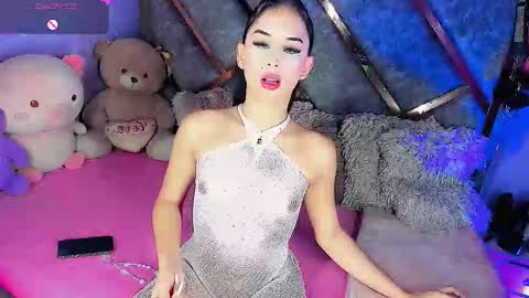 Snapshot of gia21xxx chatting on September 12, 8:22 am Gia Ferrara online show from September 12, 8:22 am