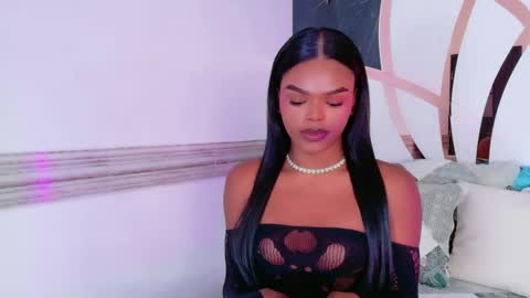 gisela_valencia online show from June 2, 12:51 pm