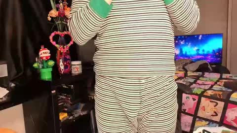 glaceon9 online show from February 27, 7:58 pm