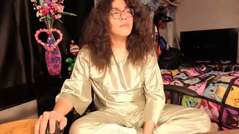 glaceon9 online show from March 6, 8:05 am