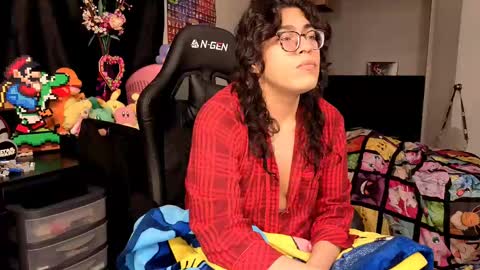 glaceon9 online show from September 28, 8:24 am