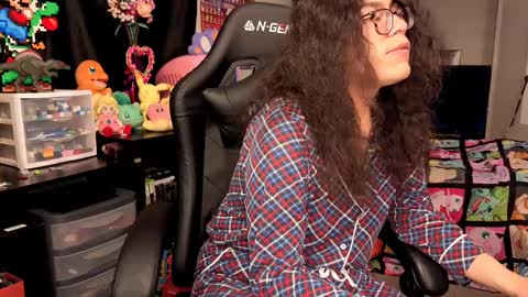 glaceon9 online show from September 30, 2:17 pm