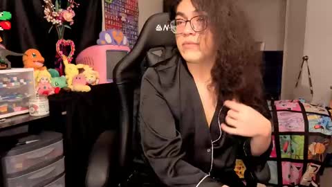 glaceon9 online show from October 4, 3:24 pm