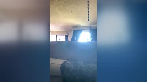 growinggirl online show from March 15, 6:00 pm