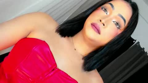 Snapshot of gwenngoddess chatting on October 21, 6:53 pm Call me Miss Gwen online show from October 21, 6:53 pm