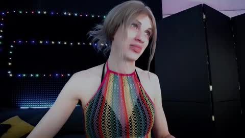 Miss Hardy online show from December 19, 4:18 am