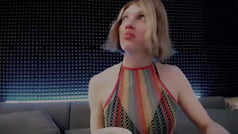 Miss Hardy online show from March 18, 9:52 am