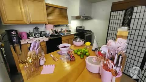 Harley Lockhart online show from February 27, 6:19 am