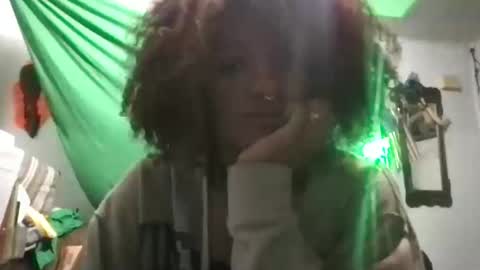 Nicky online show from October 17, 1:31 am